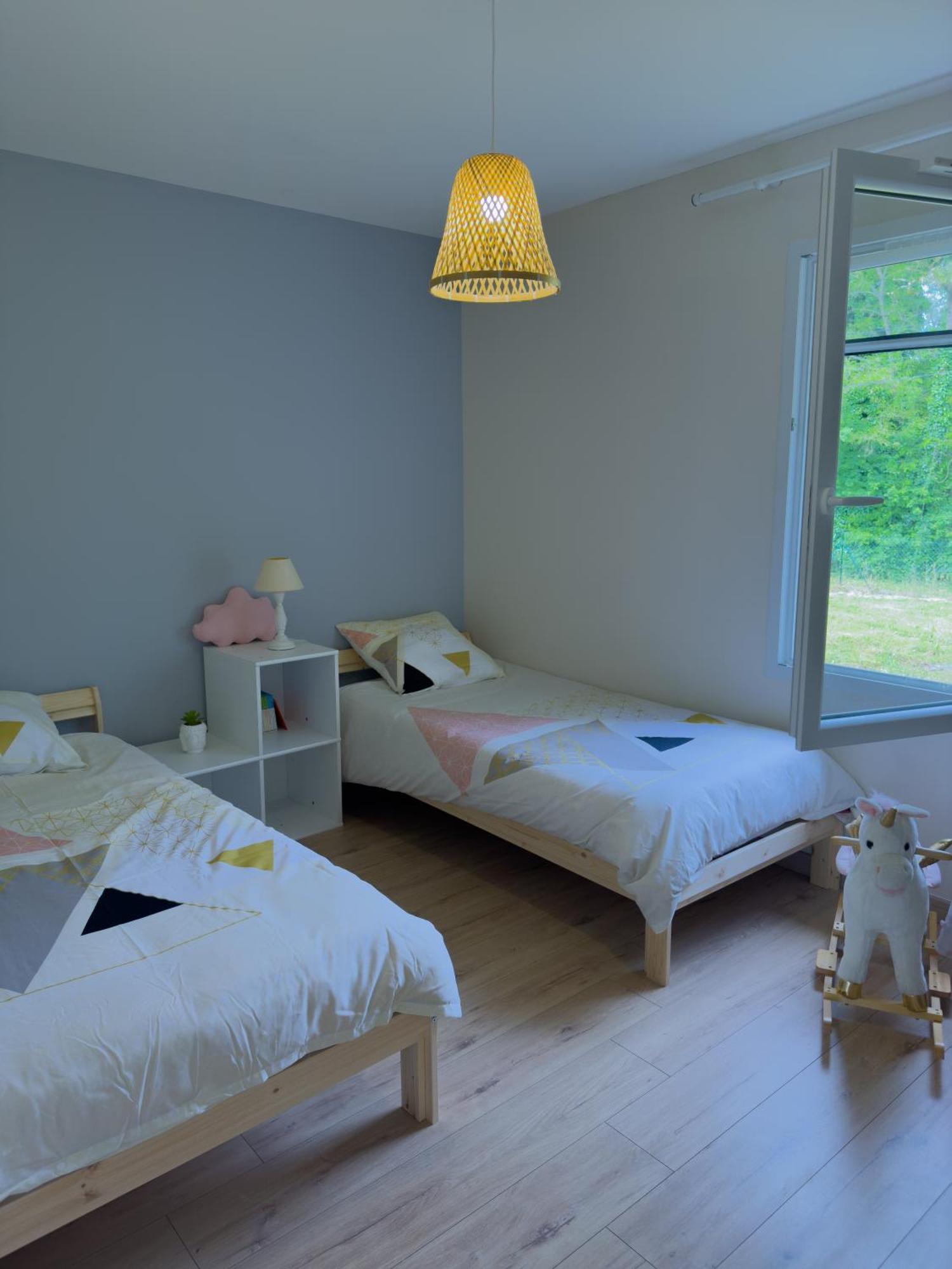 Hébergement de vacances Maison Familiale Moderne Avec Grand Jardin A - Un Havre De Paix Pour Vos Bommes